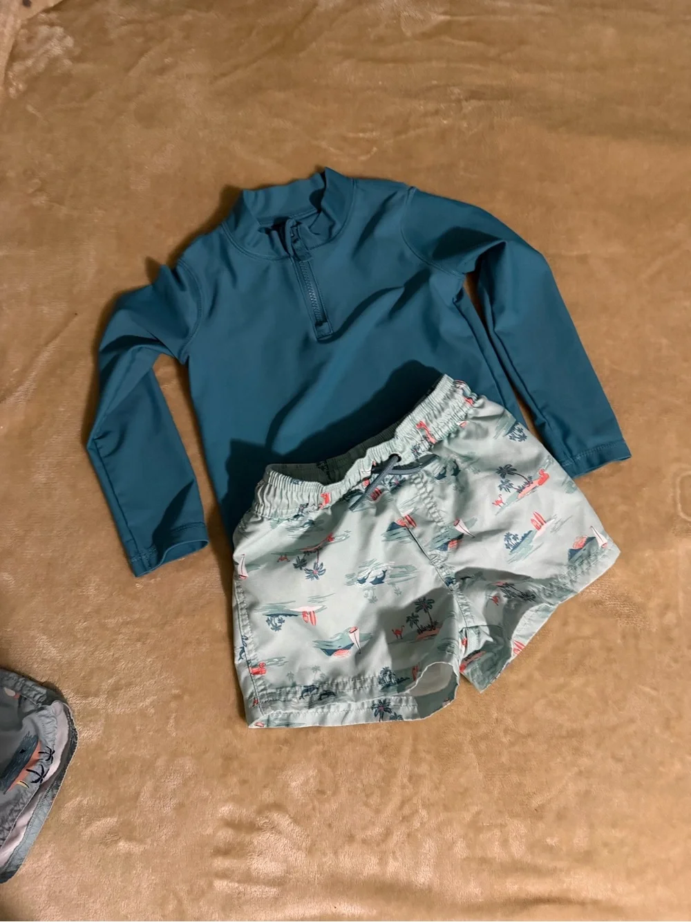 Carter's Teal Rash Guard with Light Aqua Printed Swim Trunks 2t